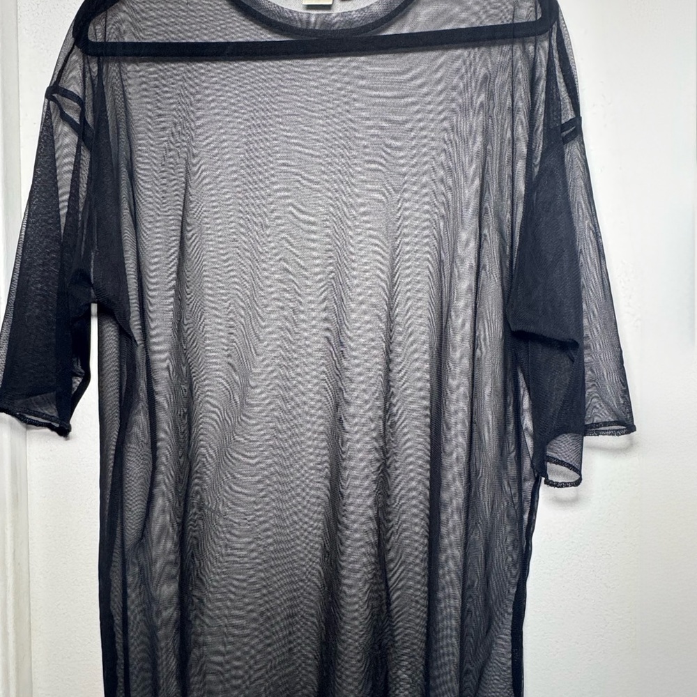 Twik Sheer Black Short Sleeve Tee